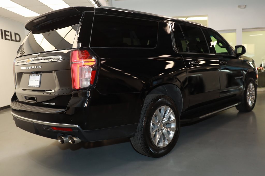 Used 2024 Chevrolet Suburban Premier image 7