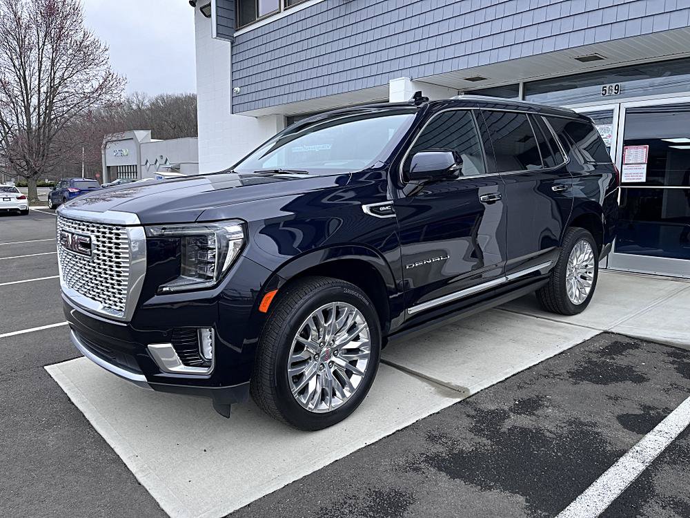 Used 2024 GMC Yukon Denali AWD/4WD image 3