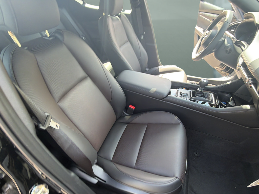 New 2026 MAZDA MAZDA3 2.5 S Hatchback w/ Premium Pkg FWD image 28