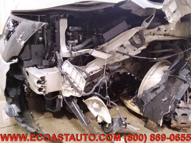 Used 2014 Nissan Pathfinder SV AWD/4WD image 16
