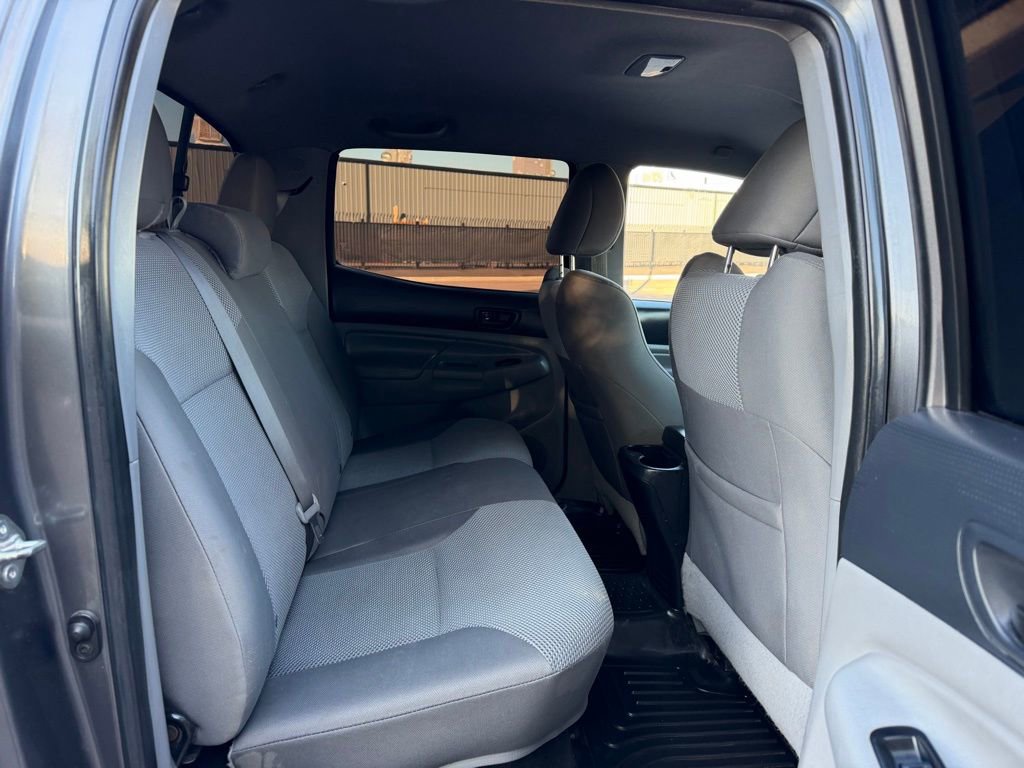 Used 2014 Toyota Tacoma 4x4 Double Cab image 15