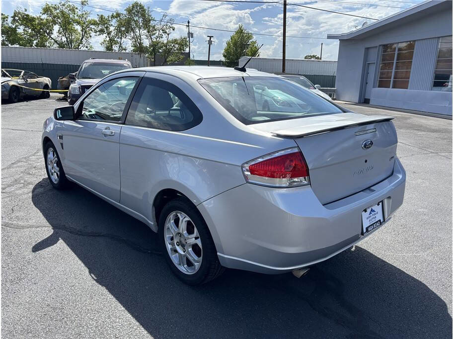 Used 2008 Ford Focus SES FWD image 3