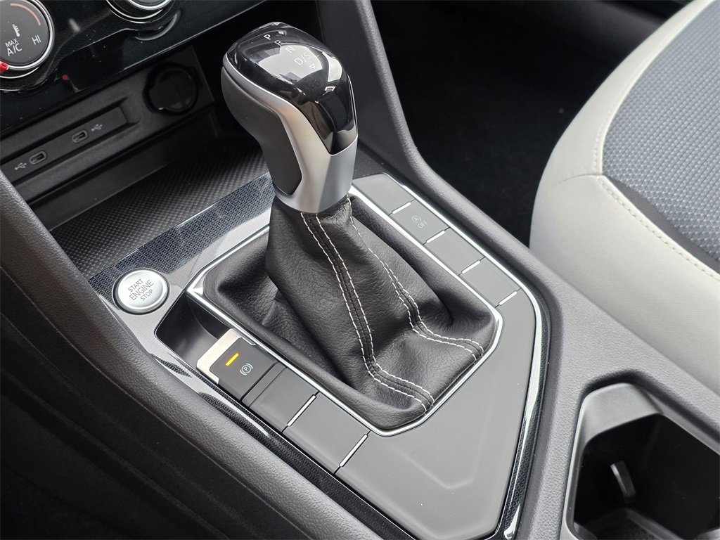 New 2026 Volkswagen Taos S image 15