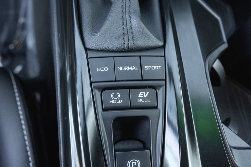 Used 2026 Toyota Camry SE w/ Convenience Package FWD image 19