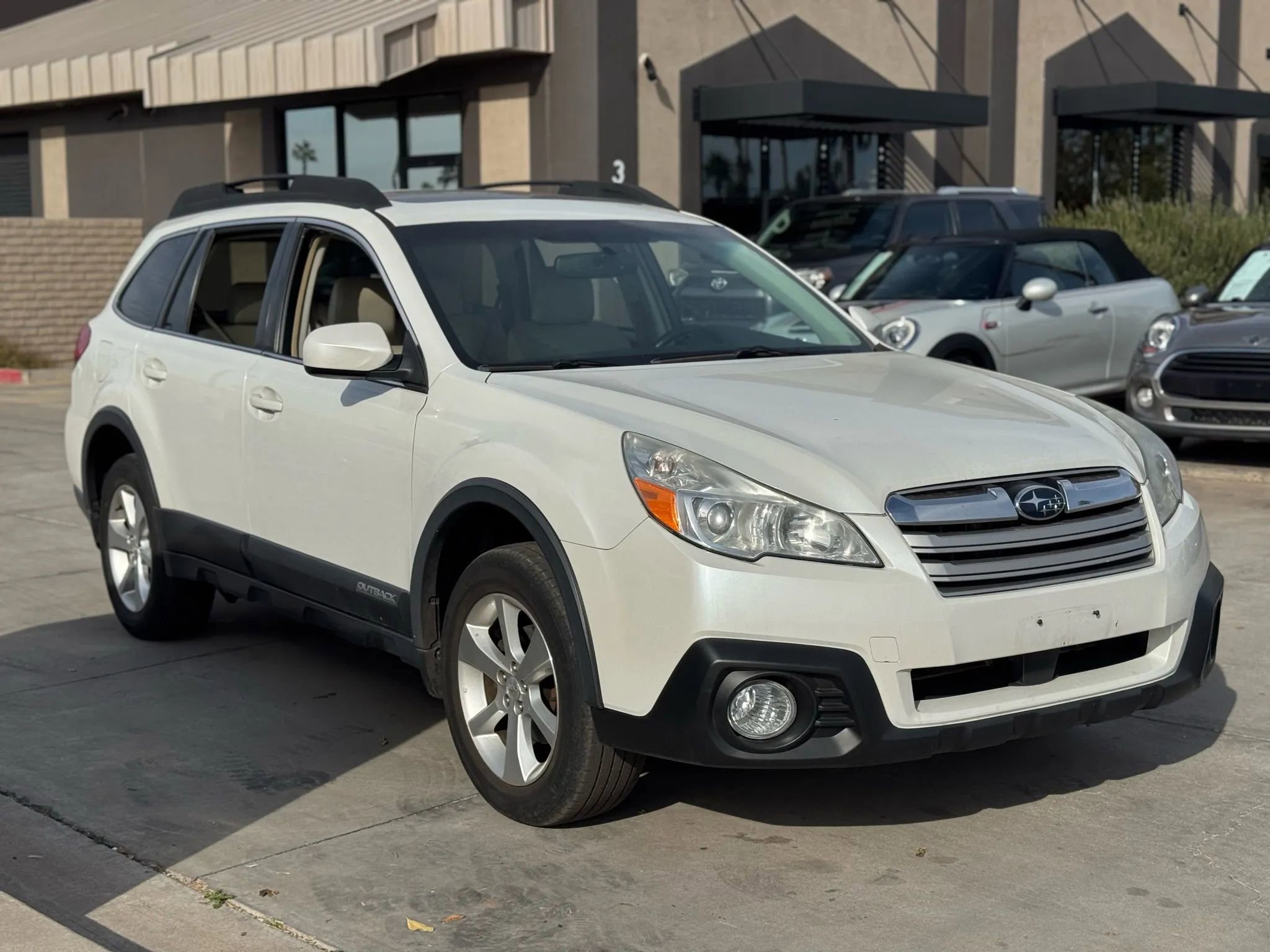 Used 2013 Subaru Outback 2.5i Limited w/ Moonroof Pkg image 4