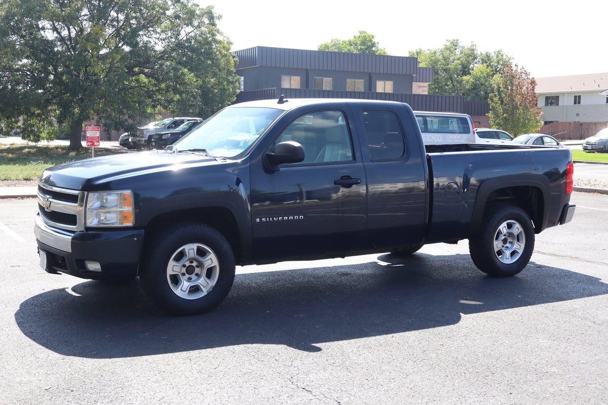Used 2007 Chevrolet Silverado 1500 LT w/ 1LT Convenience Package image 10