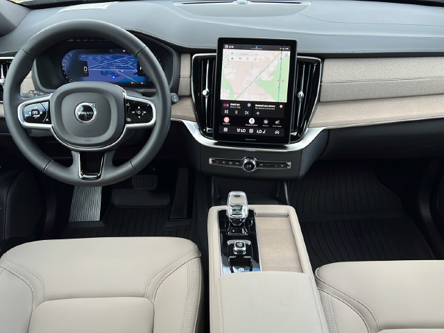New 2026 Volvo XC90 B6 Plus w/ Protection Package AWD/4WD image 13