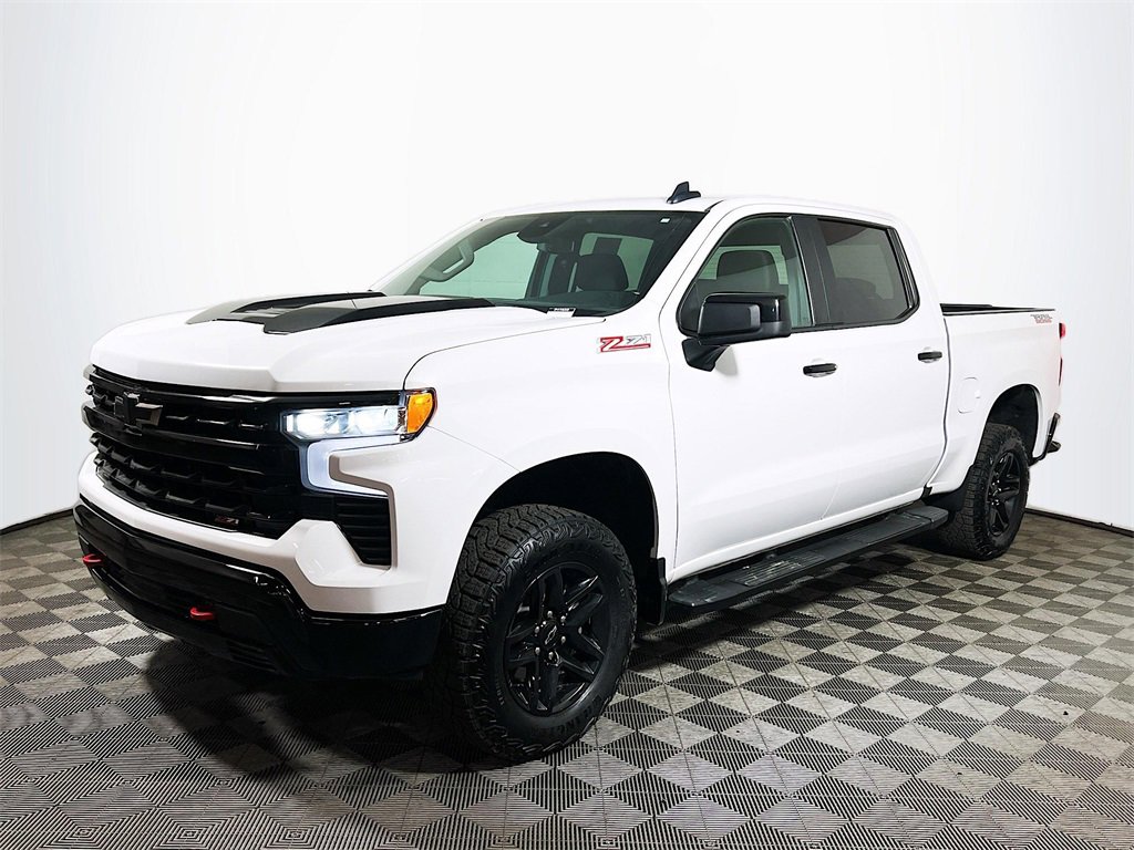 Used 2024 Chevrolet Silverado 1500 LT Trail Boss w/ Protection Package image 4