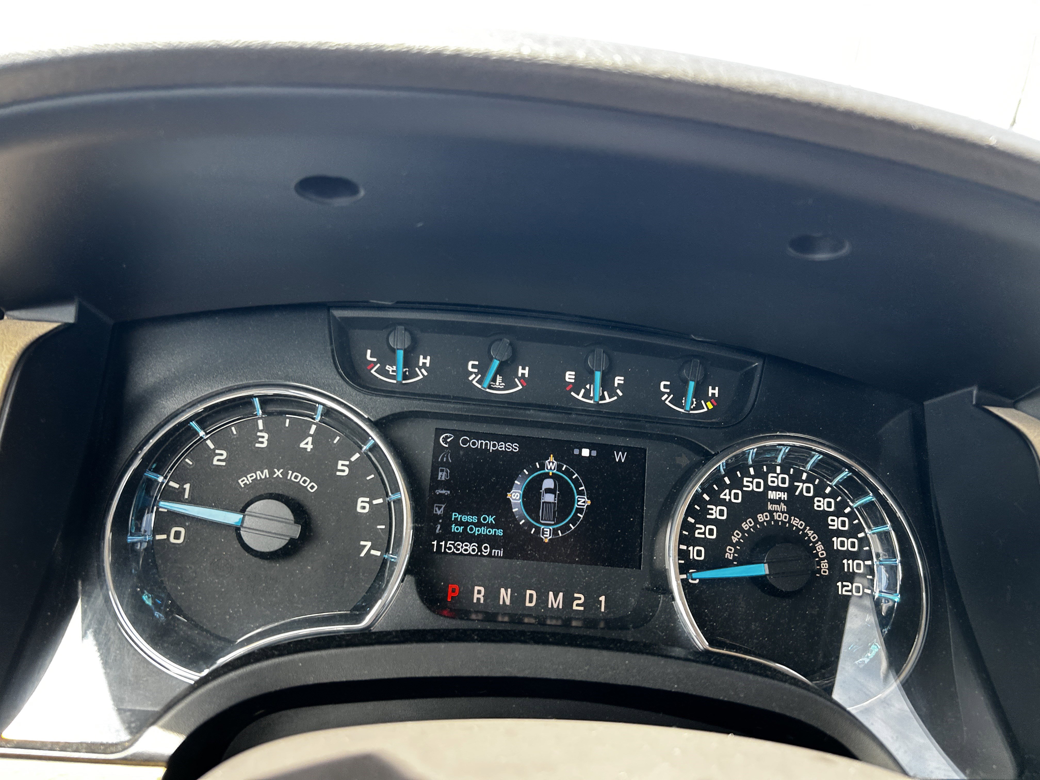 Used 2014 Ford F150 XLT w/ Equipment Group 302A Luxury AWD/4WD image 16