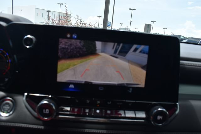 Used 2026 Chevrolet Colorado LT w/ Advanced Trailering Package RWD image 32