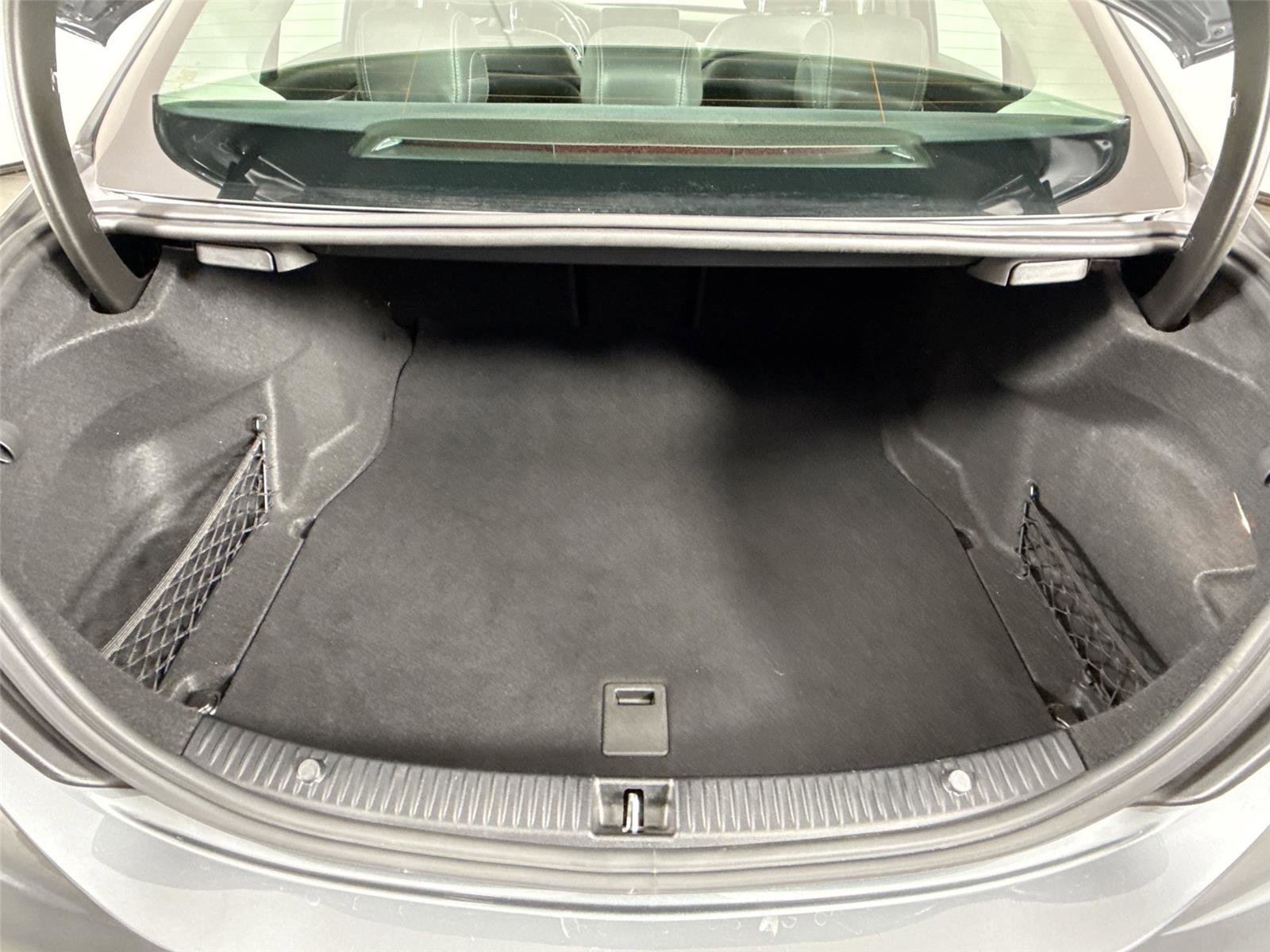 Used 2020 Mercedes-Benz C 300 4MATIC Sedan image 40