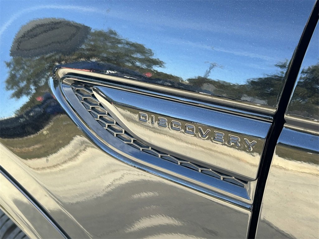 Used 2024 Land Rover Discovery Sport S image 17