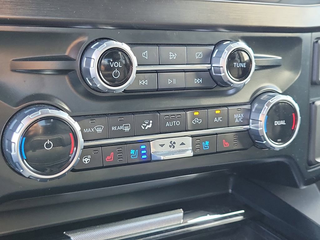 Used 2023 Ford F450 Lariat w/ Lariat Ultimate Package image 24