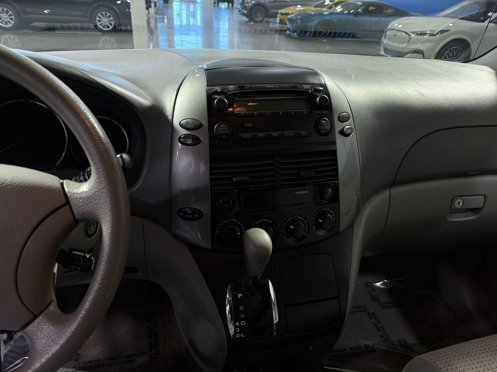 Used 2009 Toyota Sienna LE FWD image 13