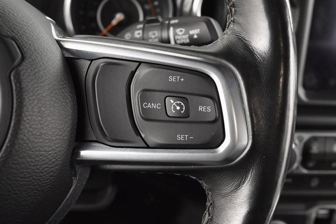 Used 2021 Jeep Wrangler Unlimited Sahara image 32