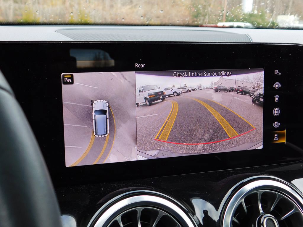 Used 2022 Mercedes-Benz EQB 350 4MATIC image 18