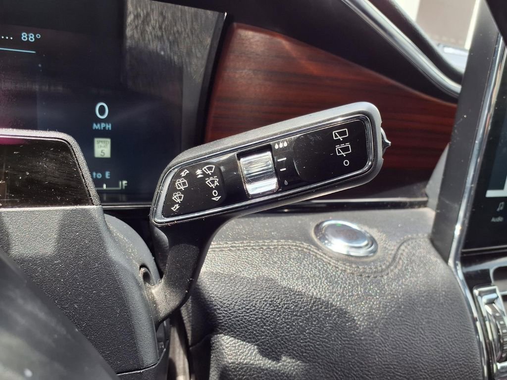 Used 2024 Lincoln Navigator Reserve AWD/4WD image 21