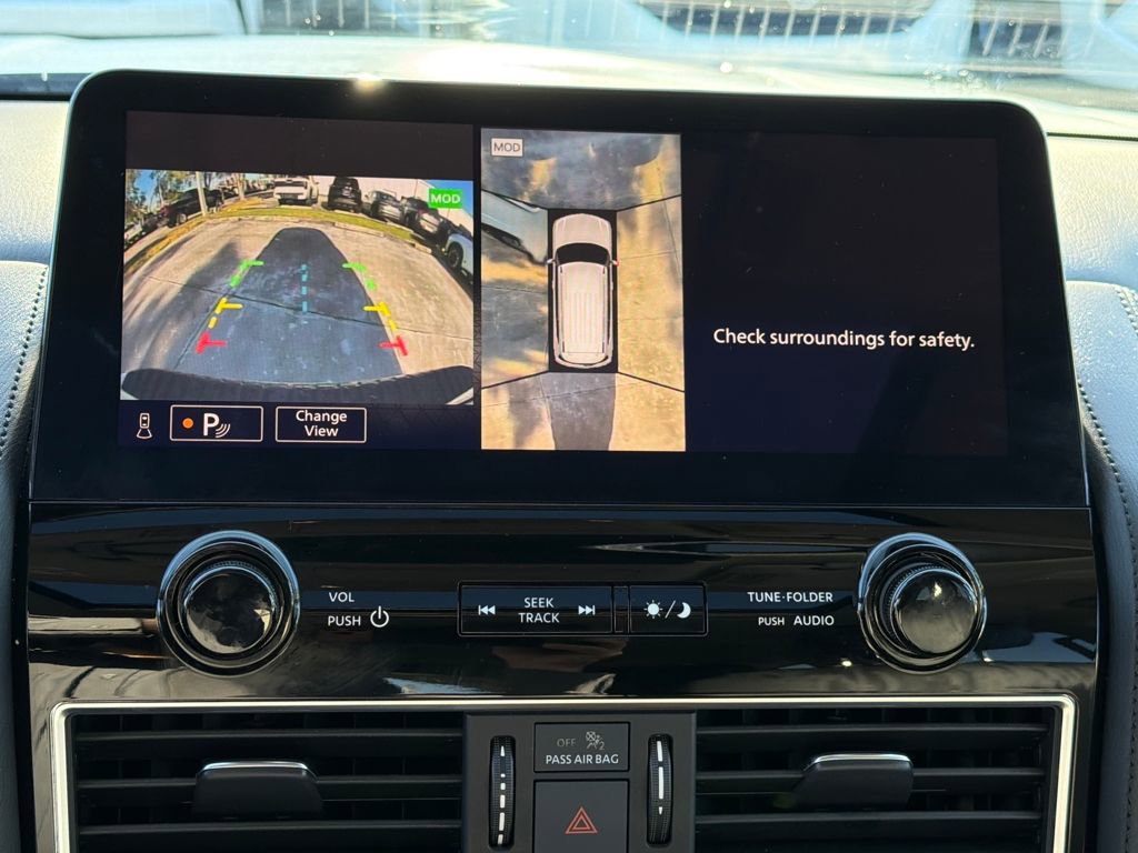 Used 2024 Nissan Armada SL w/ Captain's Chairs Package image 29