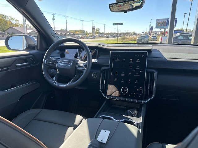 New 2026 GMC Acadia AT4 w/ Luxury Package image 16