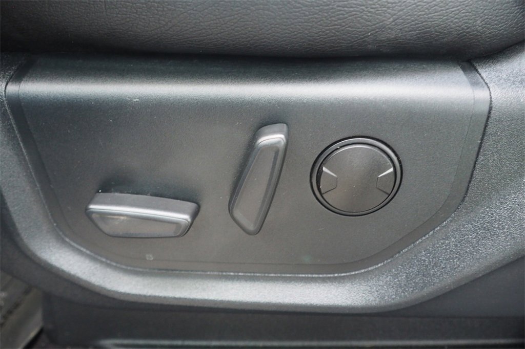 Used 2019 Ford F150 Lariat w/ Equipment Group 502A Luxury image 17