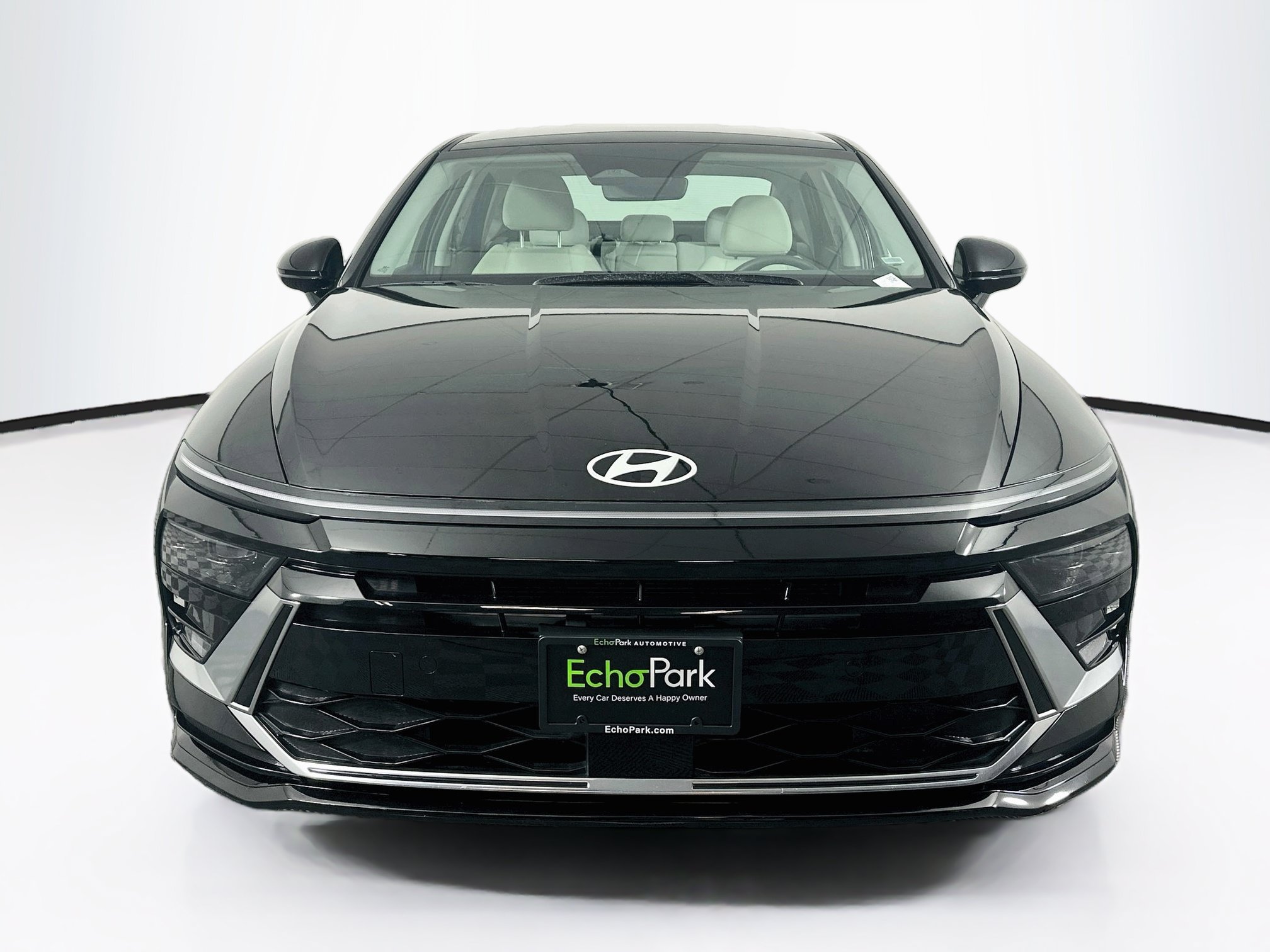 Used 2025 Hyundai Sonata SEL FWD image 2
