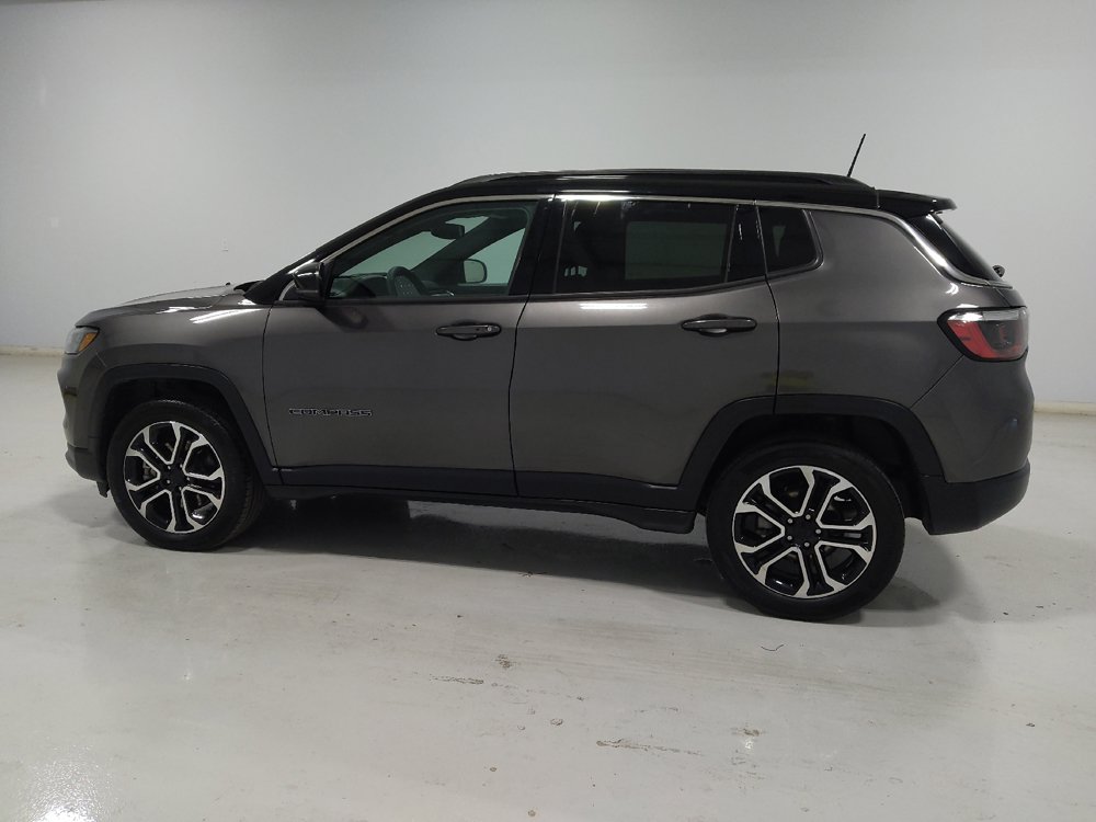 Used 2023 Jeep Compass Limited AWD/4WD image 3