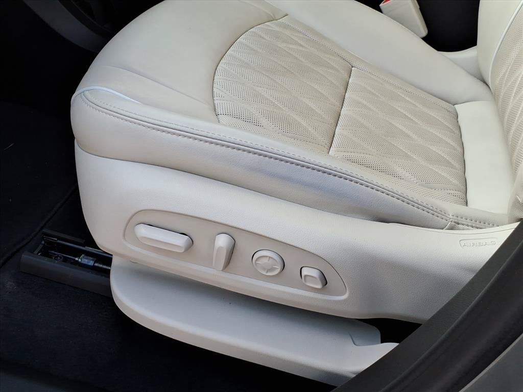 Used 2024 Buick Enclave Avenir w/ Avenir Technology Package AWD/4WD image 21