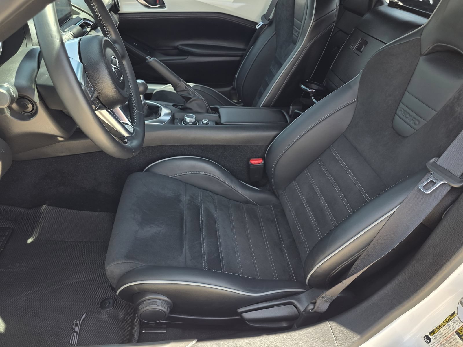 Used 2023 MAZDA MX-5 Miata Club RWD image 14