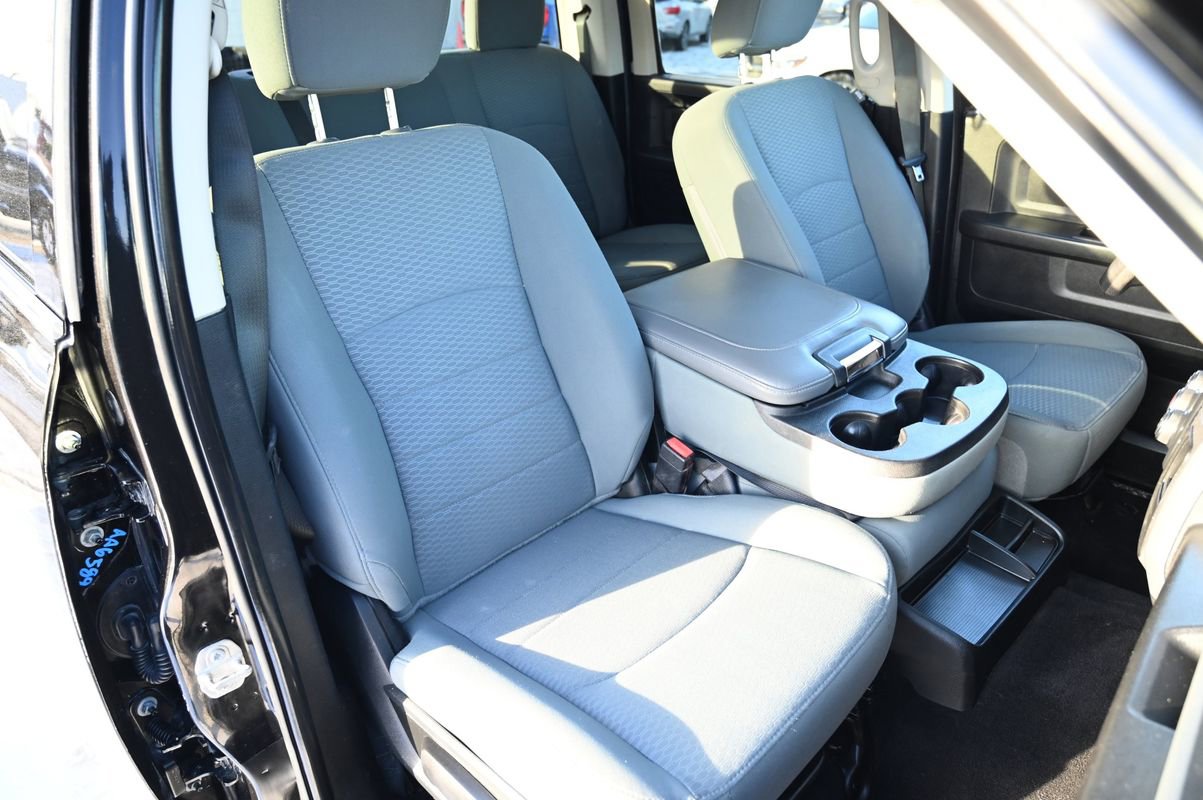 Used 2018 RAM 2500 Tradesman w/ Chrome Appearance Group image 40