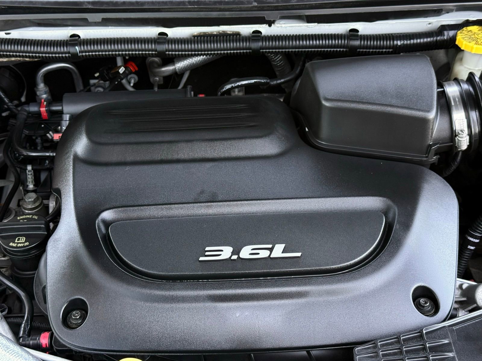 Used 2018 Chrysler Pacifica Touring-L image 51