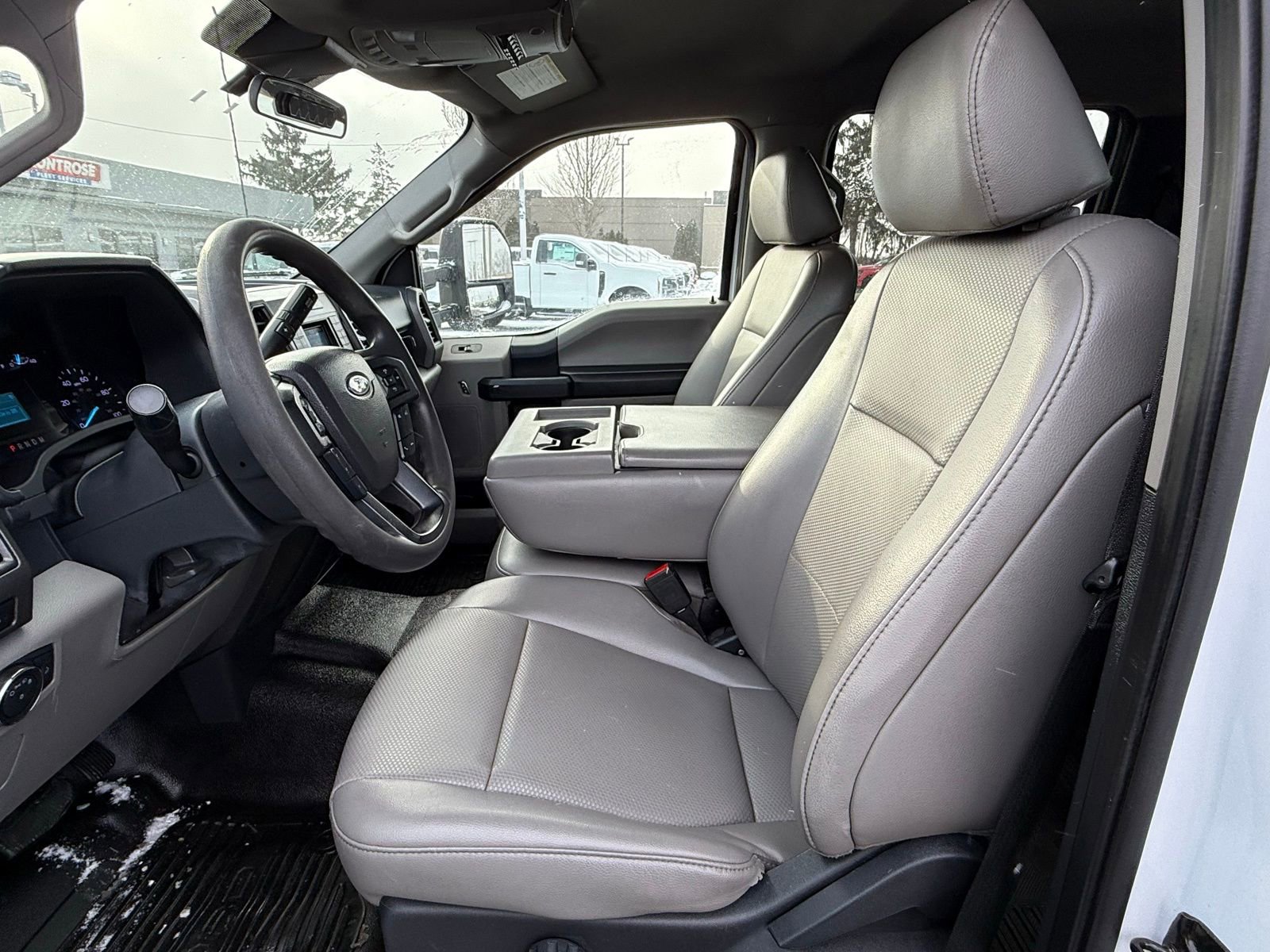 Used 2022 Ford F350 XL w/ Power Equipment Group image 12