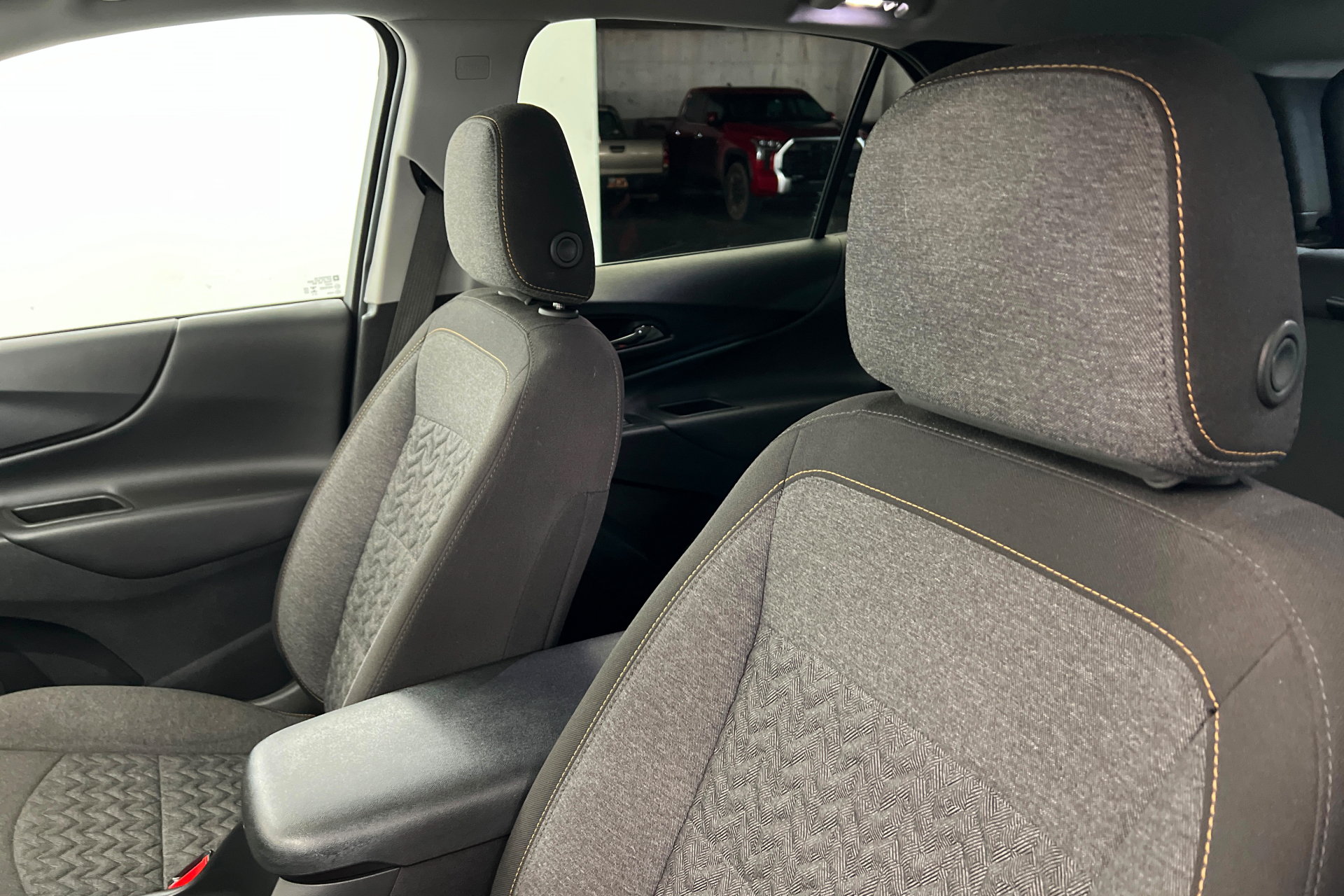 Used 2024 Chevrolet Equinox LT AWD/4WD image 16