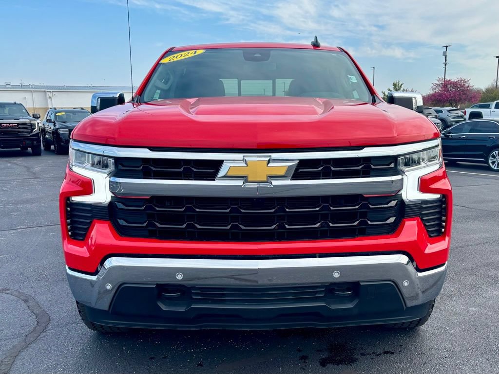 Used 2024 Chevrolet Silverado 1500 LT AWD/4WD image 12