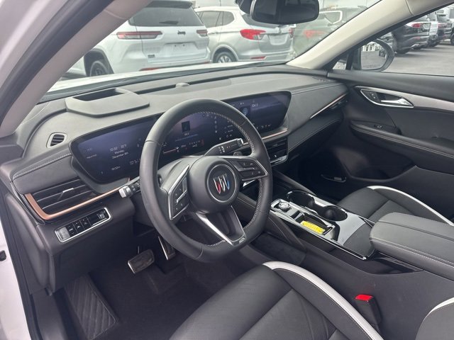 Used 2025 Buick Envision Sport Touring image 10