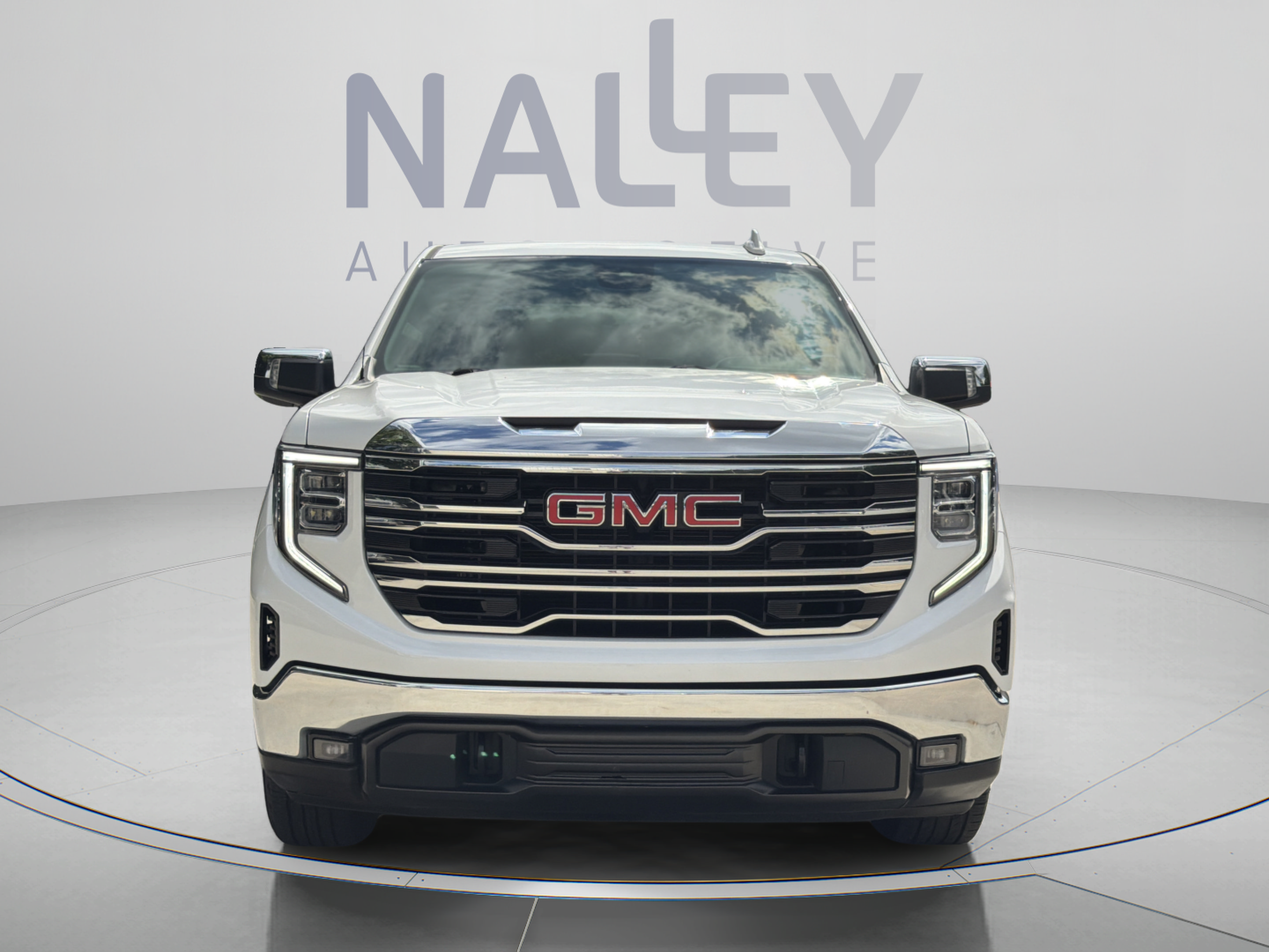 Used 2025 GMC Sierra 1500 SLT RWD image 6