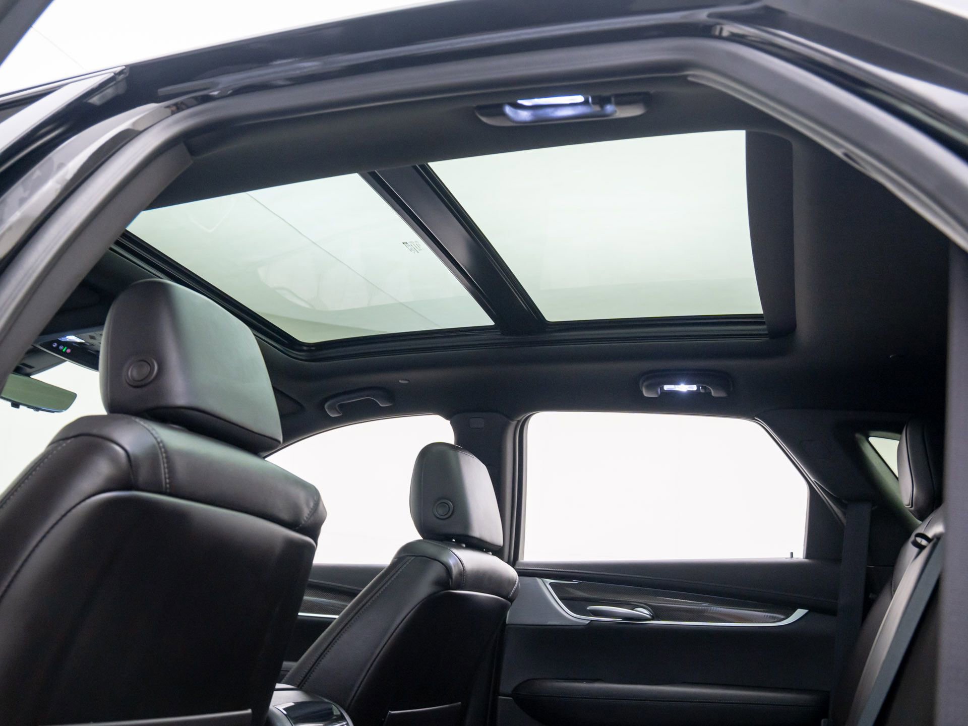 New 2025 Cadillac XT5 Sportv w/ Technology Package AWD/4WD image 19