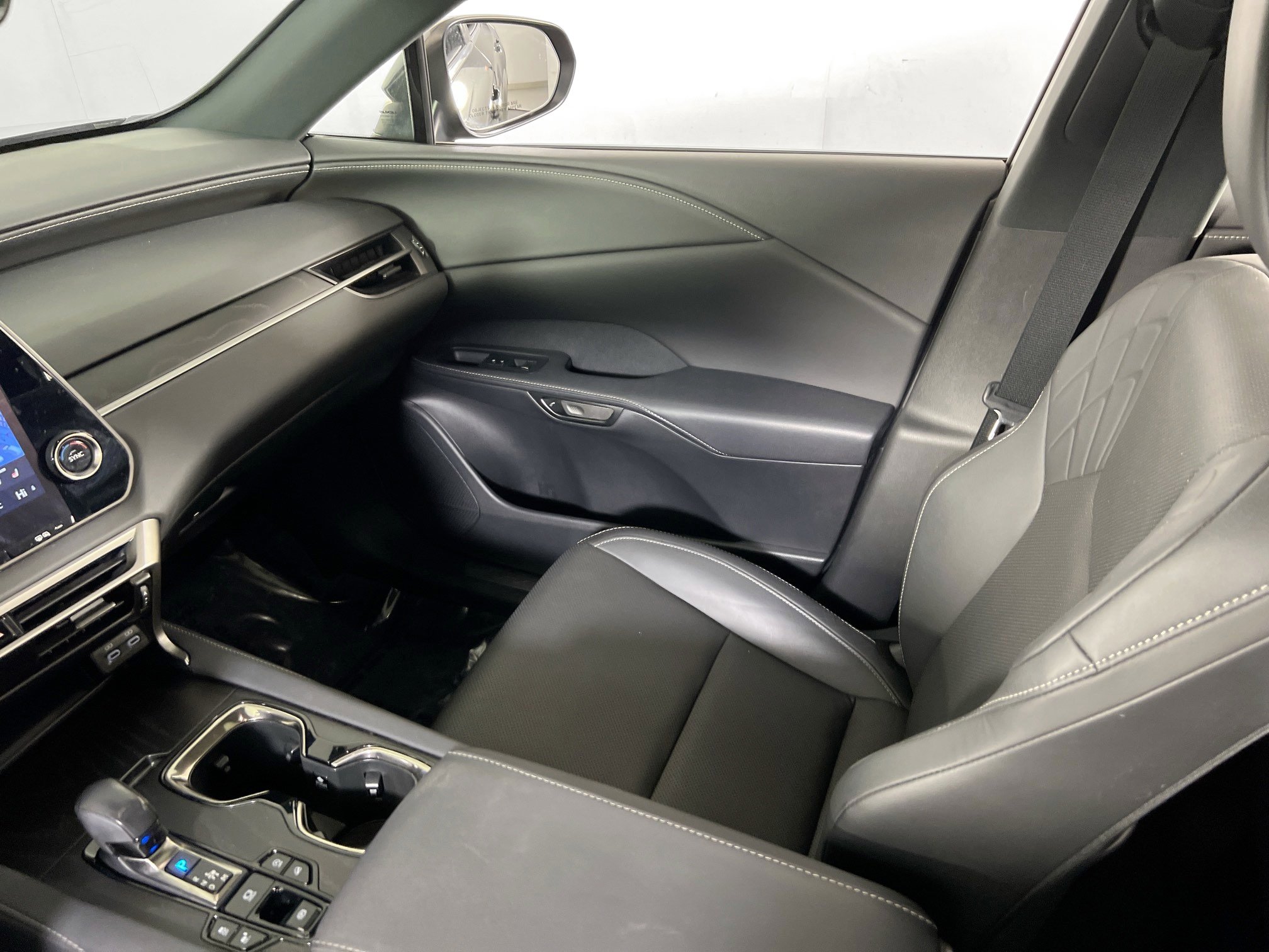 Used 2023 Lexus RX 350 Premium w/ Accessory Package (Z1) image 23