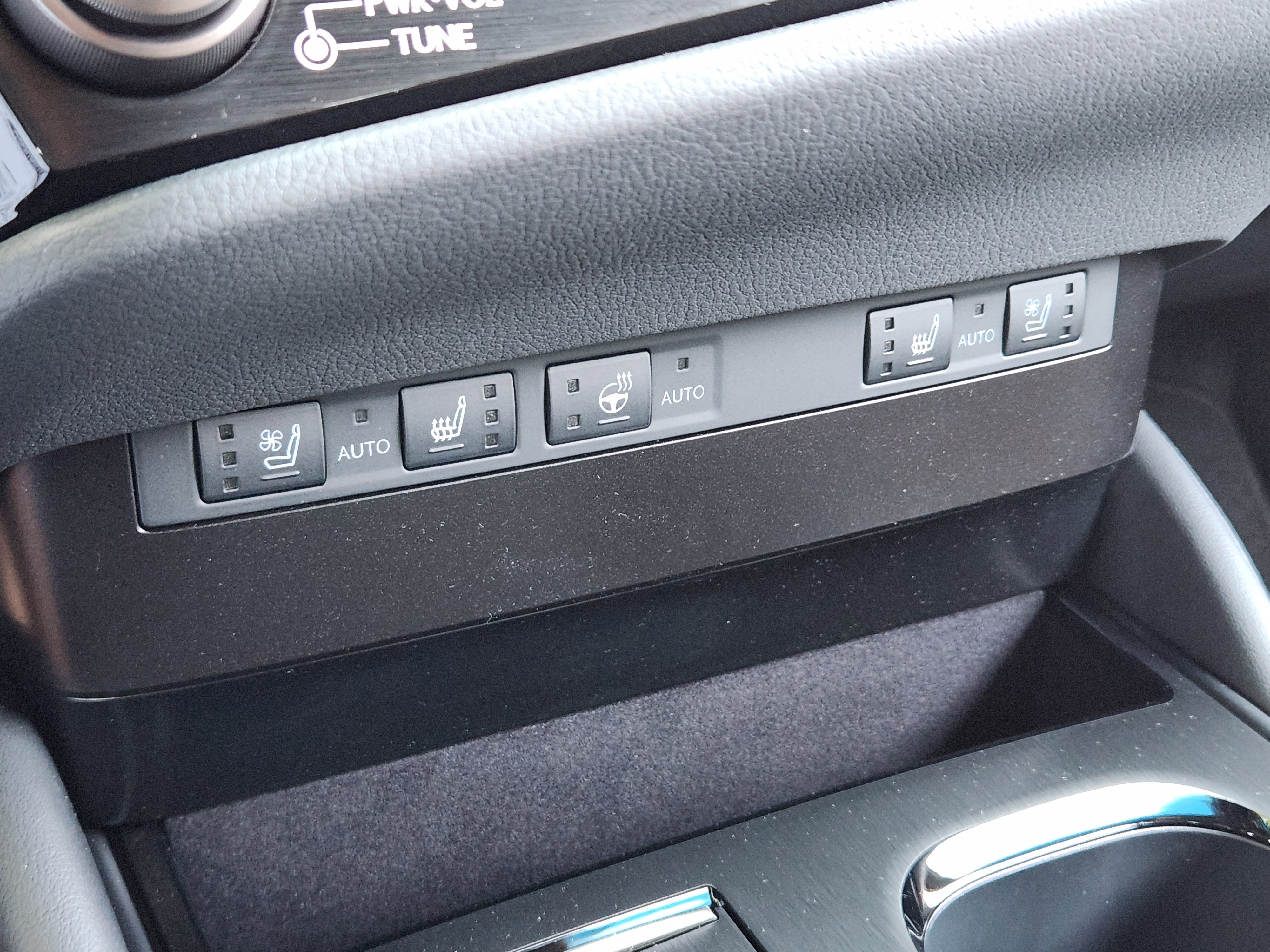 New 2025 Lexus ES 300h w/ Premium Package image 13