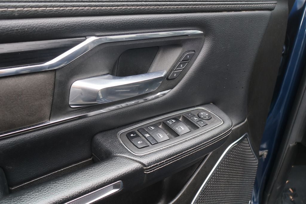 Used 2024 RAM 1500 Laramie RWD image 9