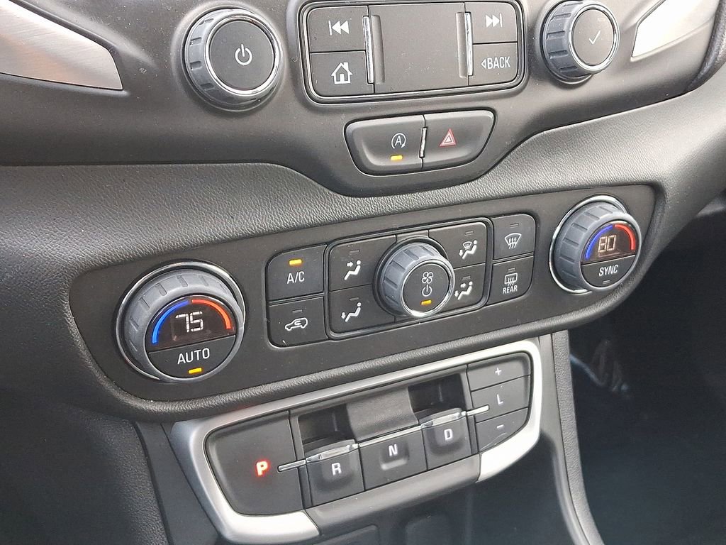 Certified 2022 GMC Terrain SLT image 16