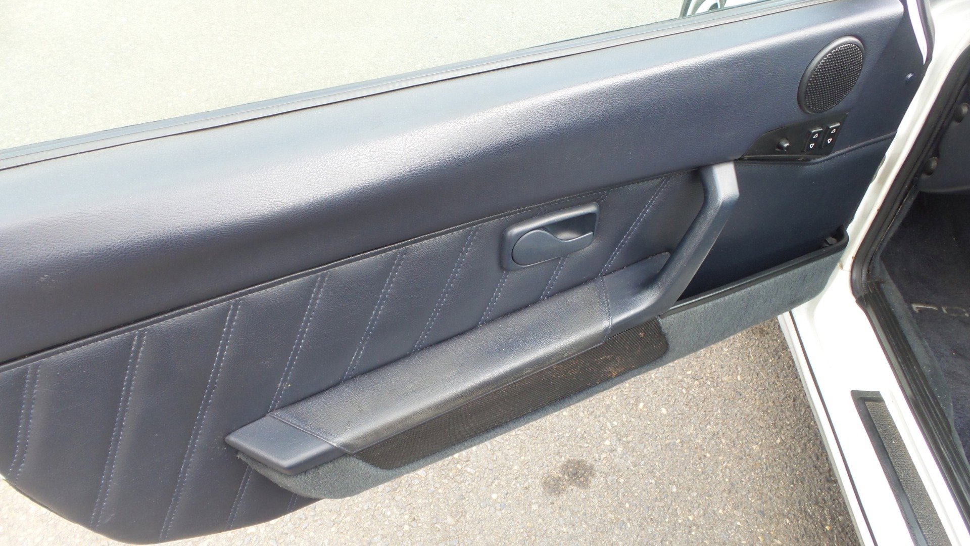 Used 1993 Porsche 968 Coupe image 18