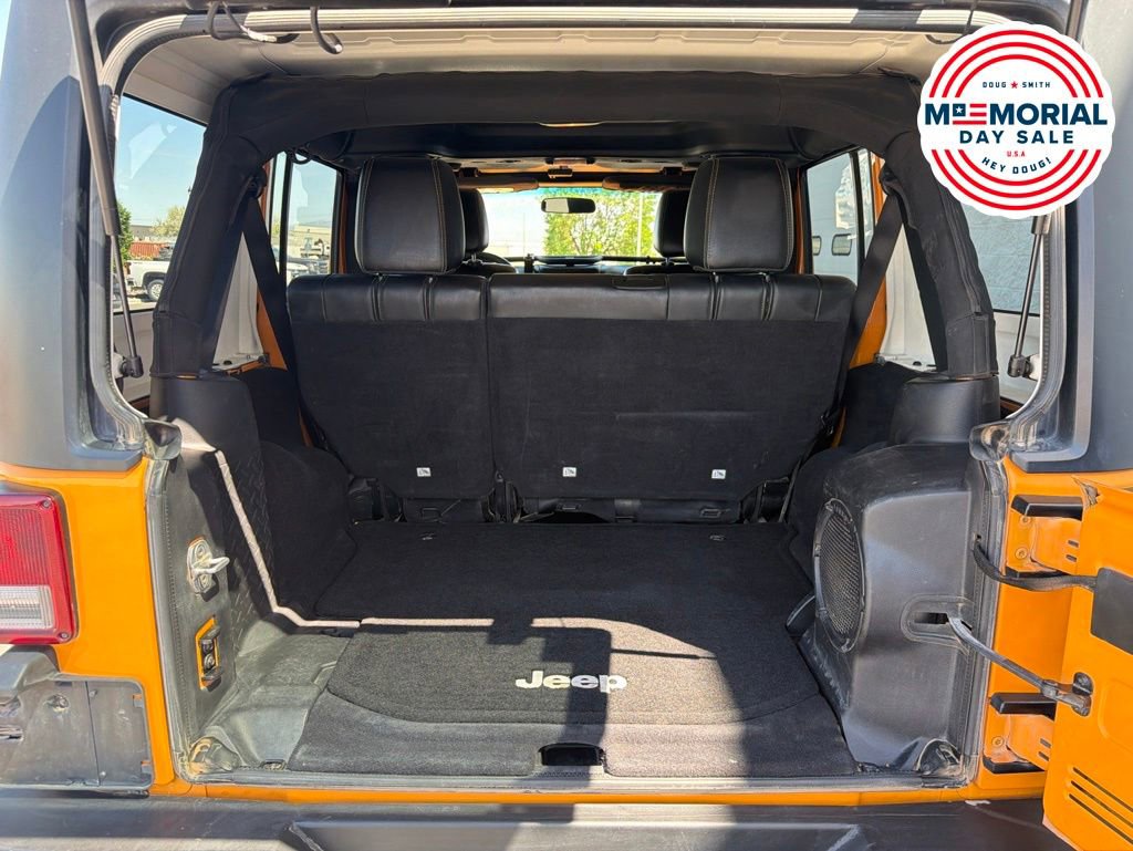 Used 2012 Jeep Wrangler Unlimited Rubicon w/ Connectivity Group AWD/4WD image 5