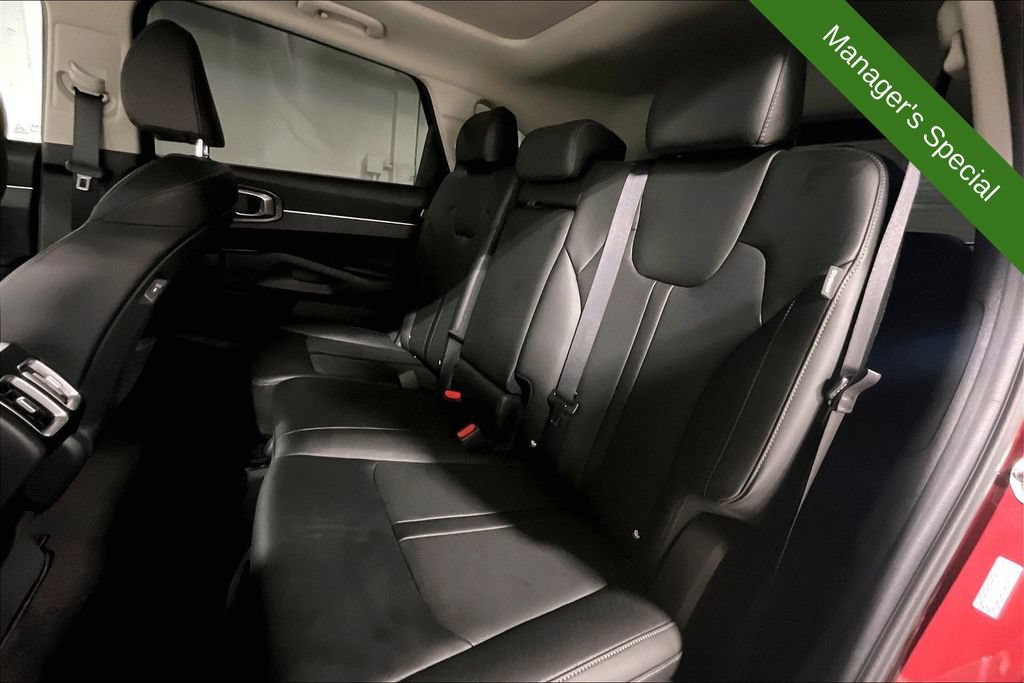 Used 2025 Kia Sorento S w/ Panoramic Sunroof Package FWD image 33