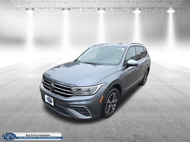 Used 2024 Volkswagen Tiguan Wolfsburg Edition AWD/4WD image 1