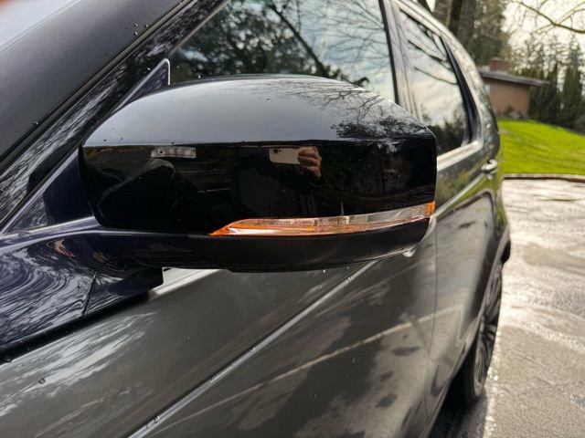 Used 2017 Land Rover Discovery HSE Luxury image 38