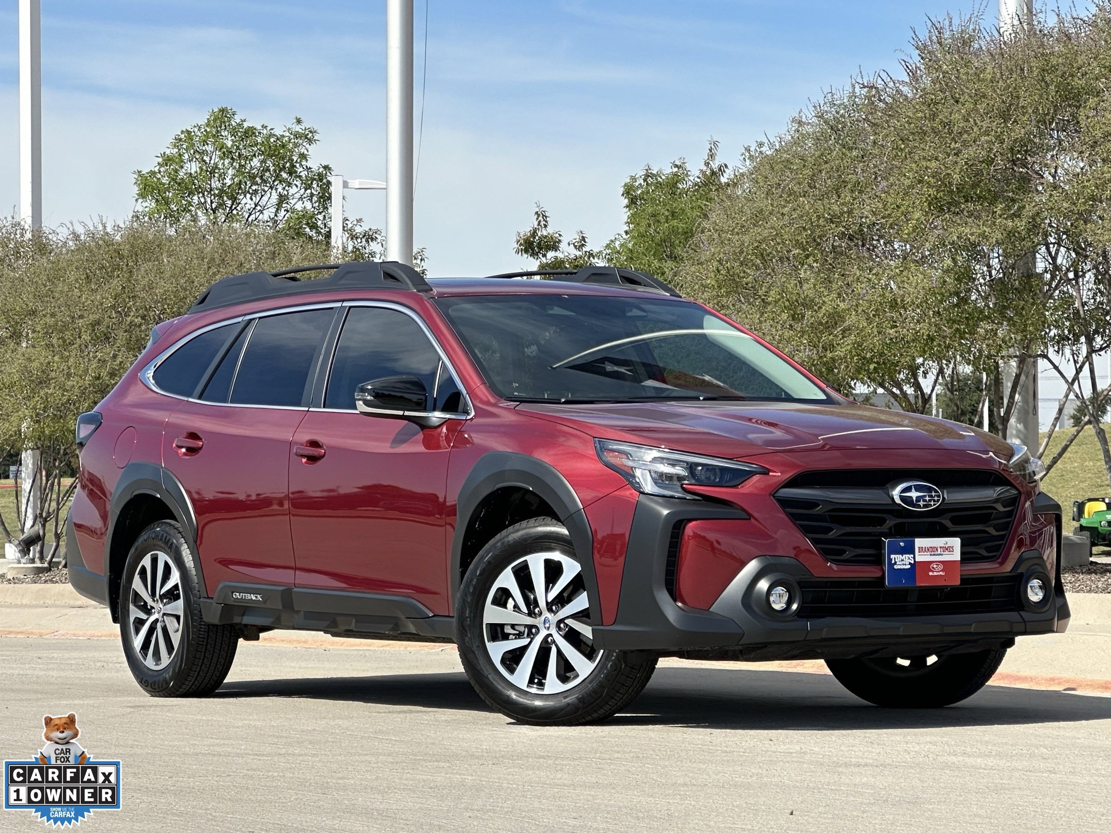 Used 2025 Subaru Outback Premium AWD/4WD image 2