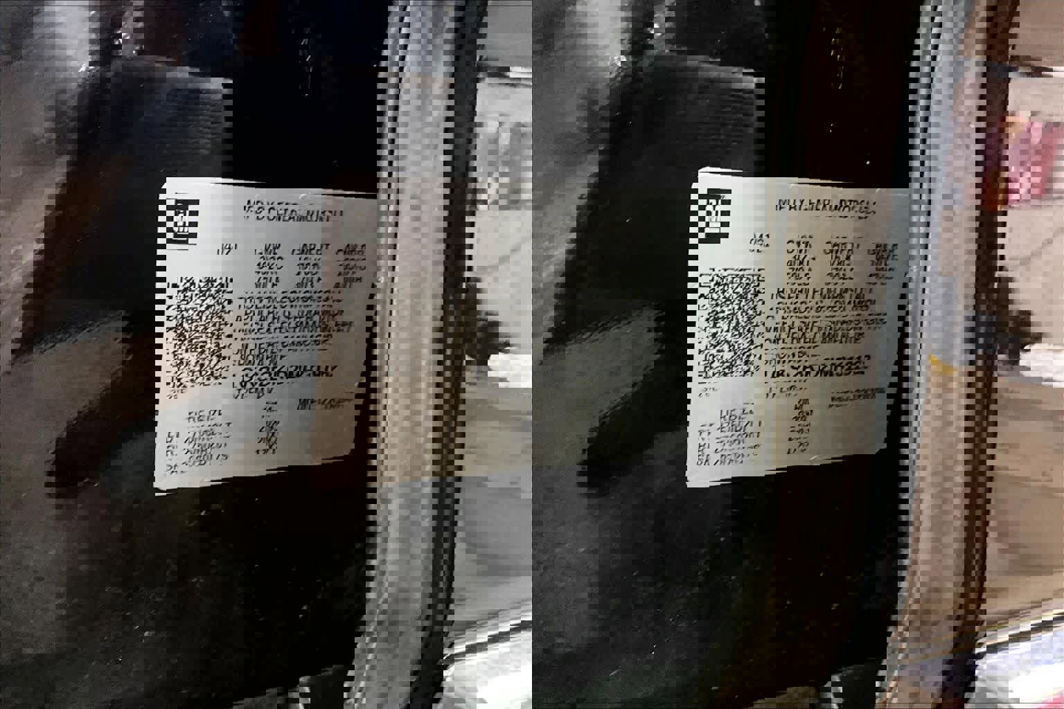 Used 2021 GMC Yukon SLT w/ SLT Premium Package AWD/4WD image 34