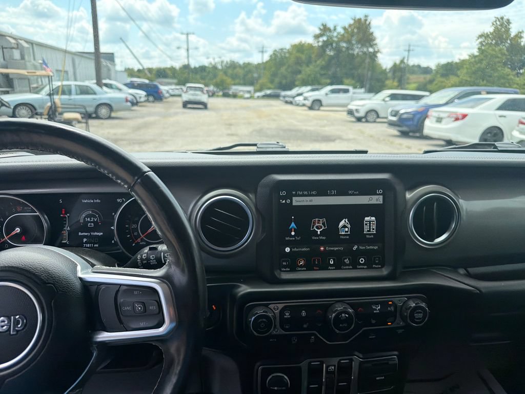 Used 2022 Jeep Wrangler Unlimited Sahara w/ Dual Top Group AWD/4WD image 20