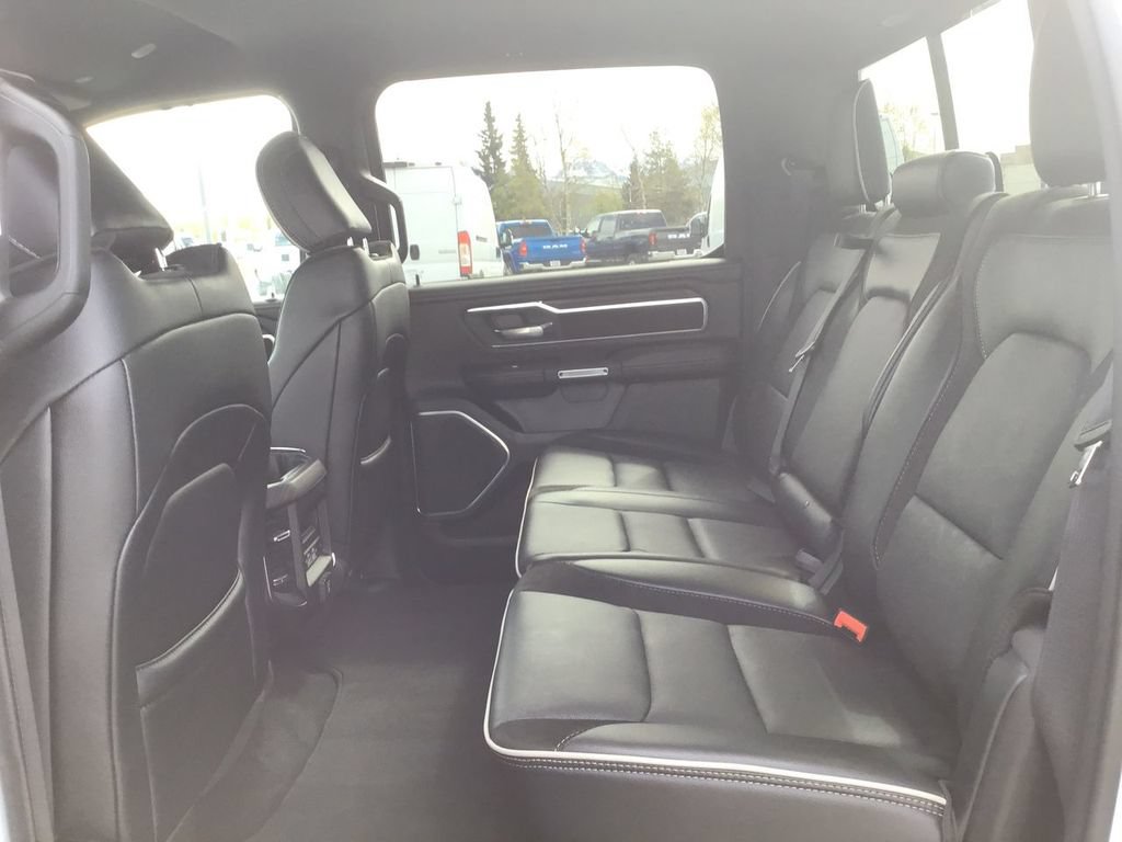 Certified 2025 RAM 1500 Laramie AWD/4WD image 17