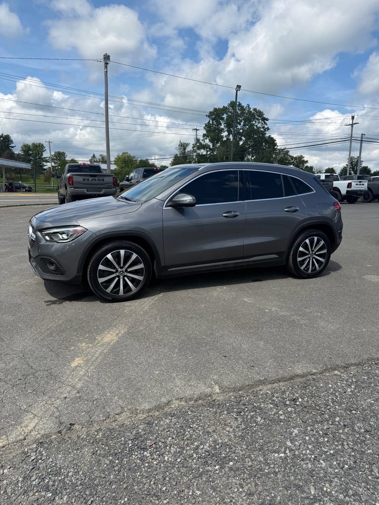 Used 2021 Mercedes-Benz GLA 250 4MATIC image 2